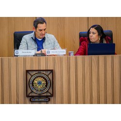 Em Votação Projeto de Lei que concede reajuste salarial aos servidores municipais